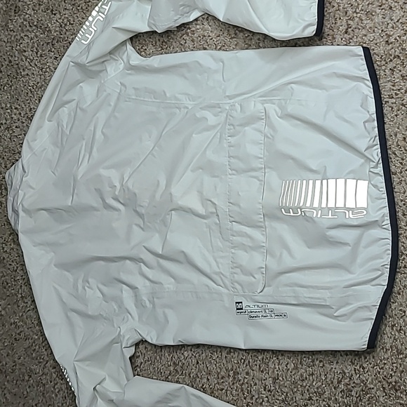 Mavic Altium Rain Jacket - Picture 5 of 8